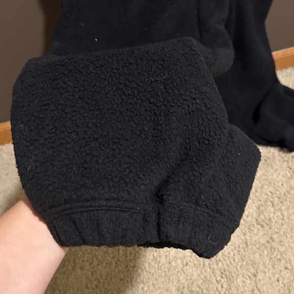 Women’s large NWT Black Sherpa Overalls - Picture 6 of 8